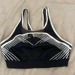 Black Adidas Sports Bra Size Small
